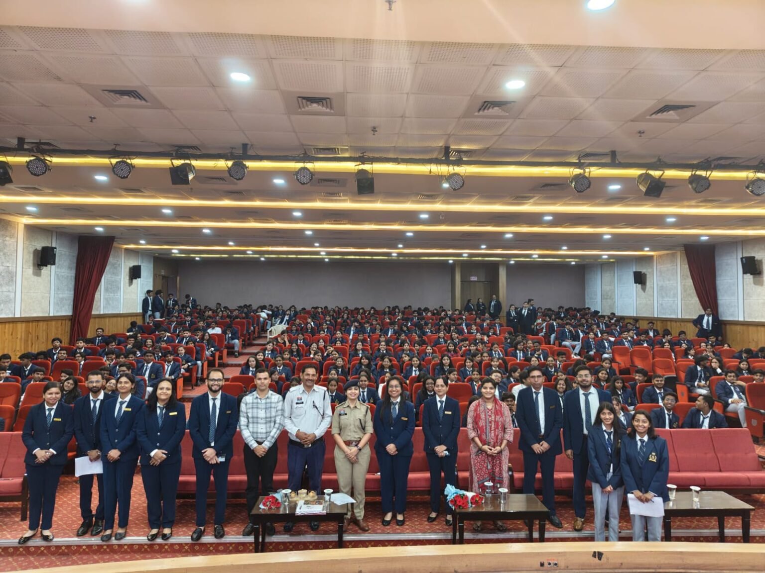 महाराजा अग्रसेन कॉलेज में यातायात व साइबर सुरक्षा को लेकर जागरूकता कार्यक्रम WhatsApp Image 2026 09 09 at 18.59.21