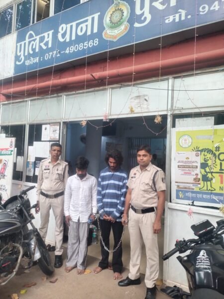 पुरानी बस्ती में शटर काटकर चोरी करने वाले दो शातिर चोर गिरफ्तार WhatsApp Image 2026 09 16 at 18.03.35