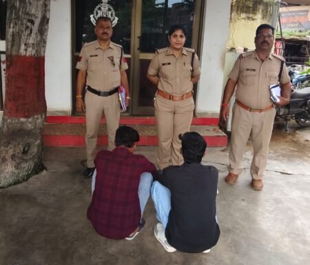 शराब पीने के लिए पैसों की मांग कर राहगीरों से मारपीट करने वाले आरोपियों पर कोतवाली पुलिस का शिकंजा WhatsApp Image 2026 09 17 at 14.19.02
