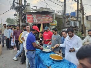 विश्वकर्मा पूजा पर हनुमंत प्रसादी वितरण समिति ने लगाया महाभंडारा WhatsApp Image 2026 09 18 at 15.20.03 1