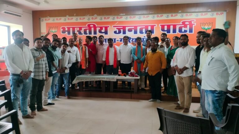 सेवा संकल्प अभियान को जन-जन तक पहुंचाने सोशल मीडिया विभाग की अहम बैठक संपन्न WhatsApp Image 2026 09 22 at 17.10.45 5