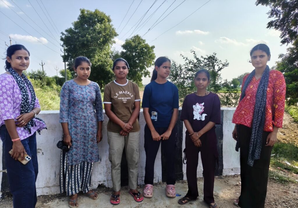 मिशन शक्ति फेज-5 के तहत सख्त अभियान, 36 शोहदे पकड़े, महिलाओं को किया जागरूक WhatsApp Image 2026 09 30 at 08.06.15