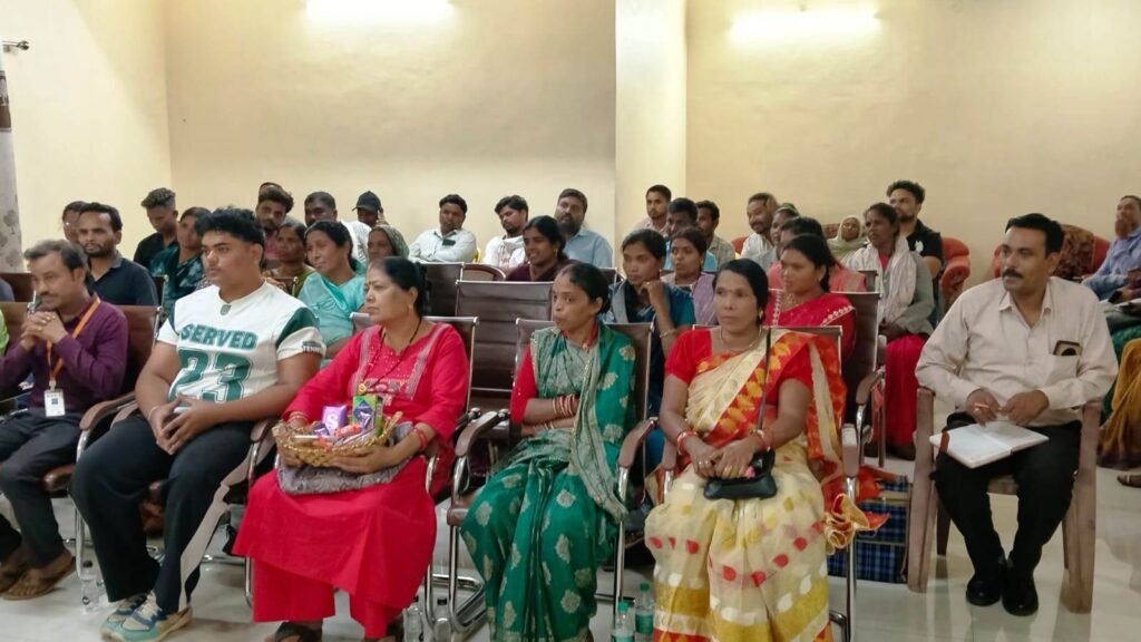 उद्यमियों से कलेक्टर का सीधा संवाद, बोलीं—मेहनत और नवाचार से छोटा उद्यम भी बन सकता है बड़ा कारोबार 2 a2a784e8 521d 4e8b ad22 499c4a1ade99