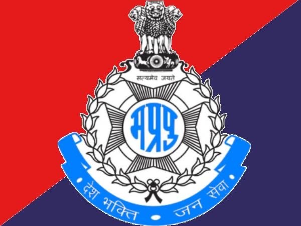 छिंदवाड़ा यातायात पुलिस:गणेशोत्सव मूर्ति विसर्जन _ यातायात एवं डायवर्शन व्यवस्था bab0b511 3251 42aa bc57 3831ec5fff3a