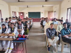 रेस मिशन स्कूल में पत्रकारों का सम्मान, विद्यार्थियों को मिली पत्रकारिता की सीख 00bfd355 55b6 400c 84e8 bae80464f6dd