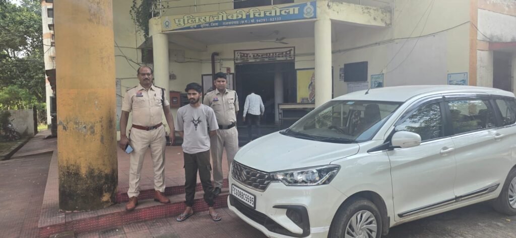चाकू दिखाकर होटल संचालक से वसूली और तोड़फोड़, फरार आरोपी गिरफ्तार 1 087aee67 314c 44e1 a38d 8e328eaf7ddd