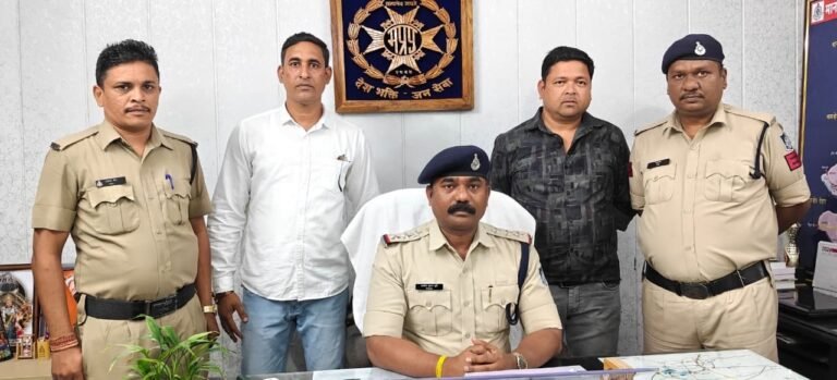 छिंदवाड़ा कोतवाली पुलिस_ घर का नौकर ही निकला चोर,पुलिस ने किया गिरफ्तार,जेवरात जब्त 0cb4ad65 a398 4514 8709 23bcaf232715