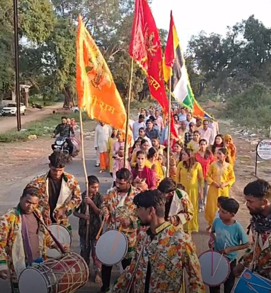 राम कुआं में भव्य कलश यात्रा के साथ श्रीमद्भागवत कथा का शुभारंभ 1 1a8682d7 b08a 4f97 92b0 281520f59104