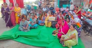 जेएनयू में छात्राओं से कथित यौन दुर्व्यवहार के मामले पर गरियाबंद में भाजपा महिला मोर्चा का प्रदर्शन 9e63a852 de67 4e70 8d44 287b058b507b