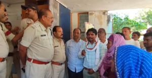 पाली थाना में न्याय की फरियाद में धरने पर बैठे आदिवासी WhatsApp Image 2026 10 03 at 17.48.36 2