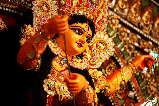 दस दिनों तक रहेगी दुर्गा उत्सव की धूम, स्लीमनाबाद क्षेत्र में उत्साह का माहौल WhatsApp Image 2026 10 10 at 18.19.35