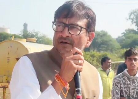 मप्र के रतलाम में पूर्व विधायक और जिला कांग्रेस अध्यक्ष हर्षविजय गेहलोत द्वारा वोट चोर गद्दी छोड़’ वाली रील शेयर करने के बाद इंस्टाग्राम अकाउंट अचानक भारत में बैन कर दिया गया है। WhatsApp Image 2026 10 15 at 19.15.12 2