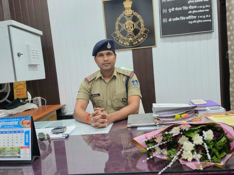 नवागत थाना प्रभारी संतोष कुमार यादव ने आते ही जुवारियों पर दमतोड़ कार्यवाही WhatsApp Image 2026 10 26 at 11.21.27