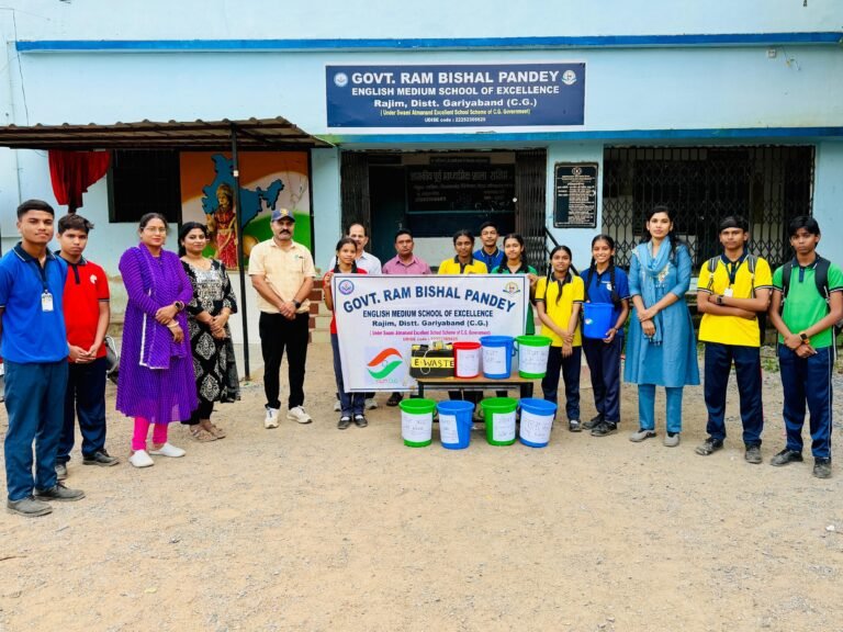 खेल-खेल में कचरा प्रबंधन सीख रहे बच्चे, इको क्लब की अनूठी पहल से जग रही पर्यावरण संरक्षण की अलख WhatsApp Image 2026 10 26 at 18.27.50