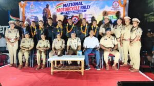कार्यक्रम में अतिरिक्त पुलिस आयुक्त श्री अमित तुकाराम कांबले, डीसीपी क्राइम श्री स्मृति राजनाला, डीसीपी नॉर्थ जोन श्रीमती दीपमाला कश्यप एवं अतिरिक्त डीसीपी मुख्यालय श्रीमती निमिषा पांडेय सहित अन्य अधिकारी उपस्थित रहे। bfe81bf1 3a9e 4cb9 bb22 aec014c82af6