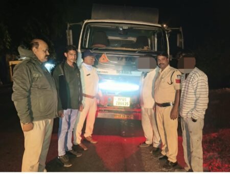 बड़वारा पुलिस का बड़ा एक्शन: शराब पीकर ट्रेलर एवं पिकप चालकों पर ड्रिंक एंड ड्राइव की कार्यवाही कर पिकअप एवं ट्रेलर किए जब्त । e8d7c17f 18d7 4875 b6d0 05122cef99f6